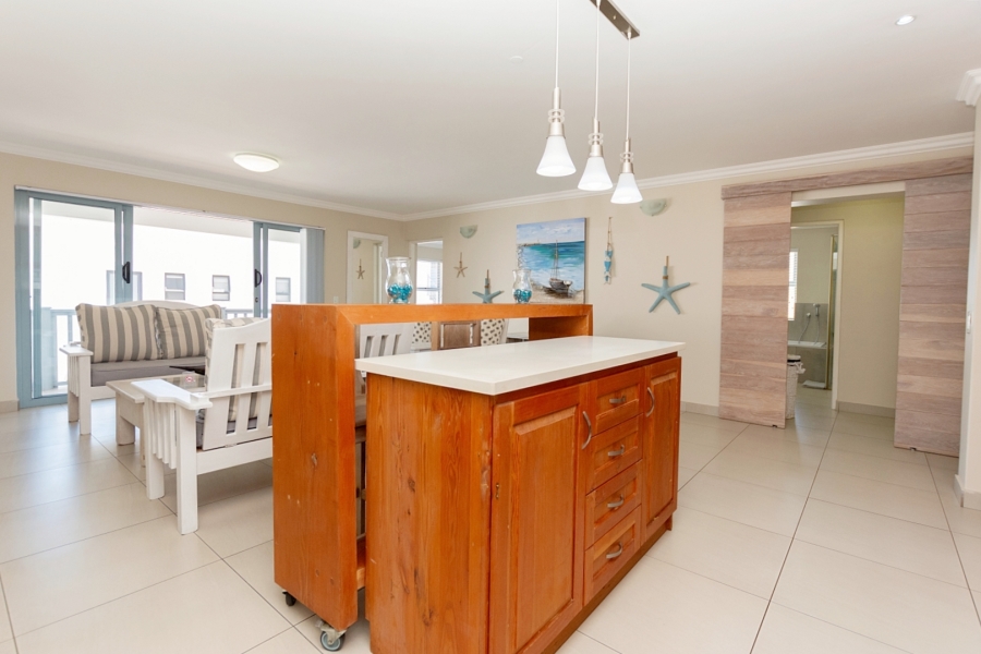 5 Bedroom Property for Sale in Paradise Beach Western Cape
